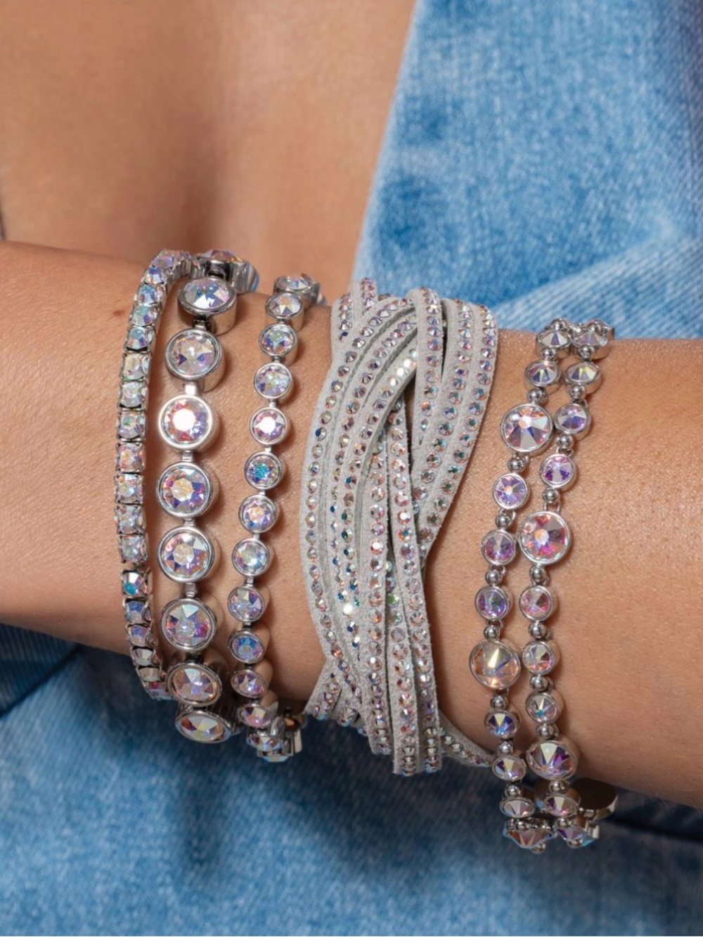 Touchstone Crystal by Swarovski stretch bracelet in aurore boreale new in pouch - Picture 4 of 4